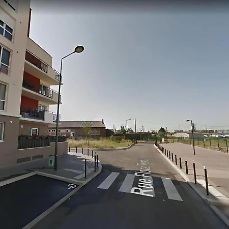 Apartamento Live Like A Local Stylish 2Br With Balcony & Parking Saint-Denis  Exterior foto